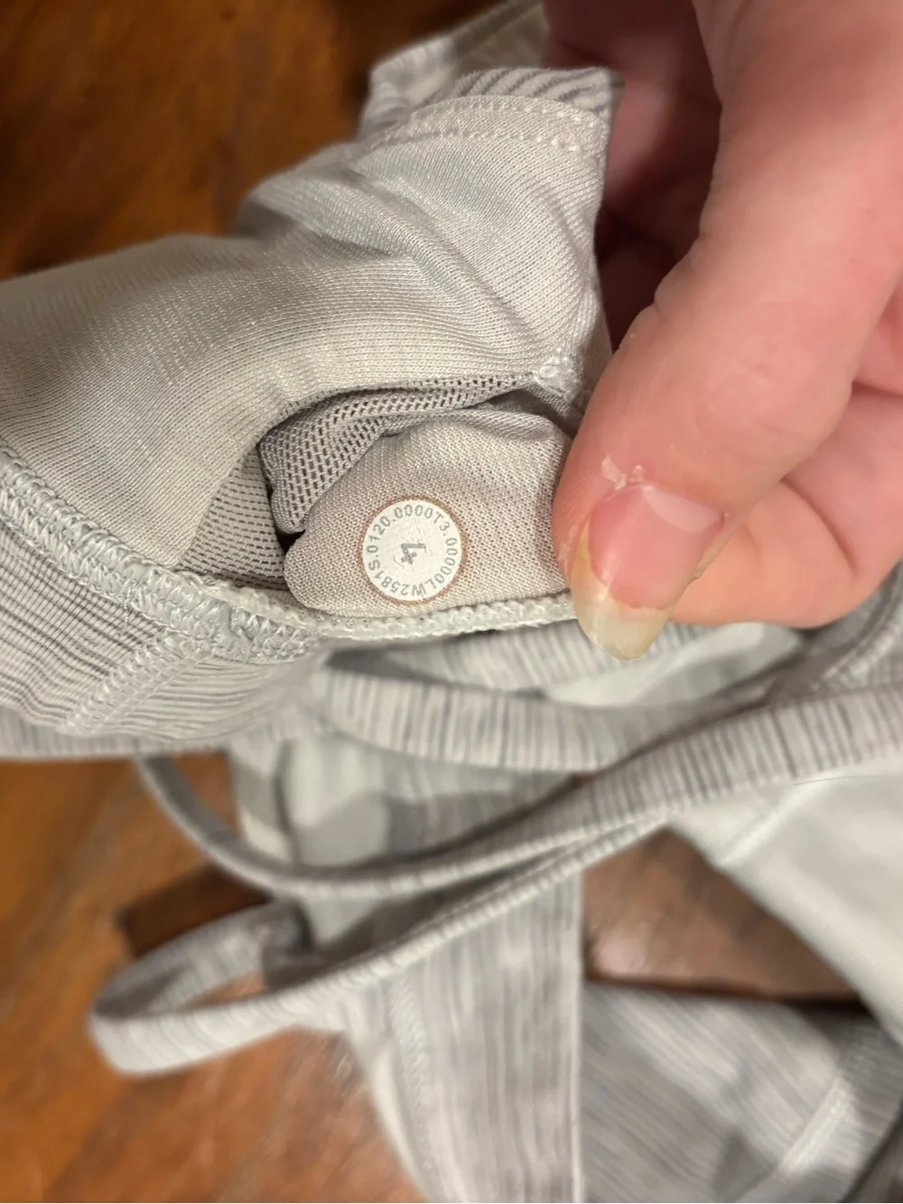 bogo Lululemon Strappy Sports Bras – Sizes 2 & 4